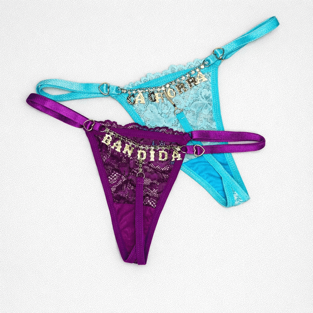 Calcinha com frase atras regulagem de coracao